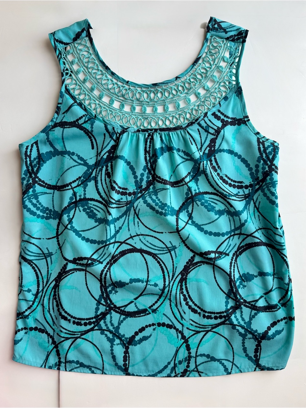 Banana Republic Sz L Teal Tank Blouse w/Abstract Circle Print & Crochet Neckline